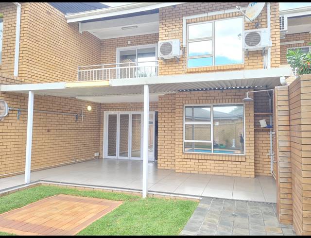3 BEDROOM SECTIONAL TITLE FOR SALE IN MEER EN SEE